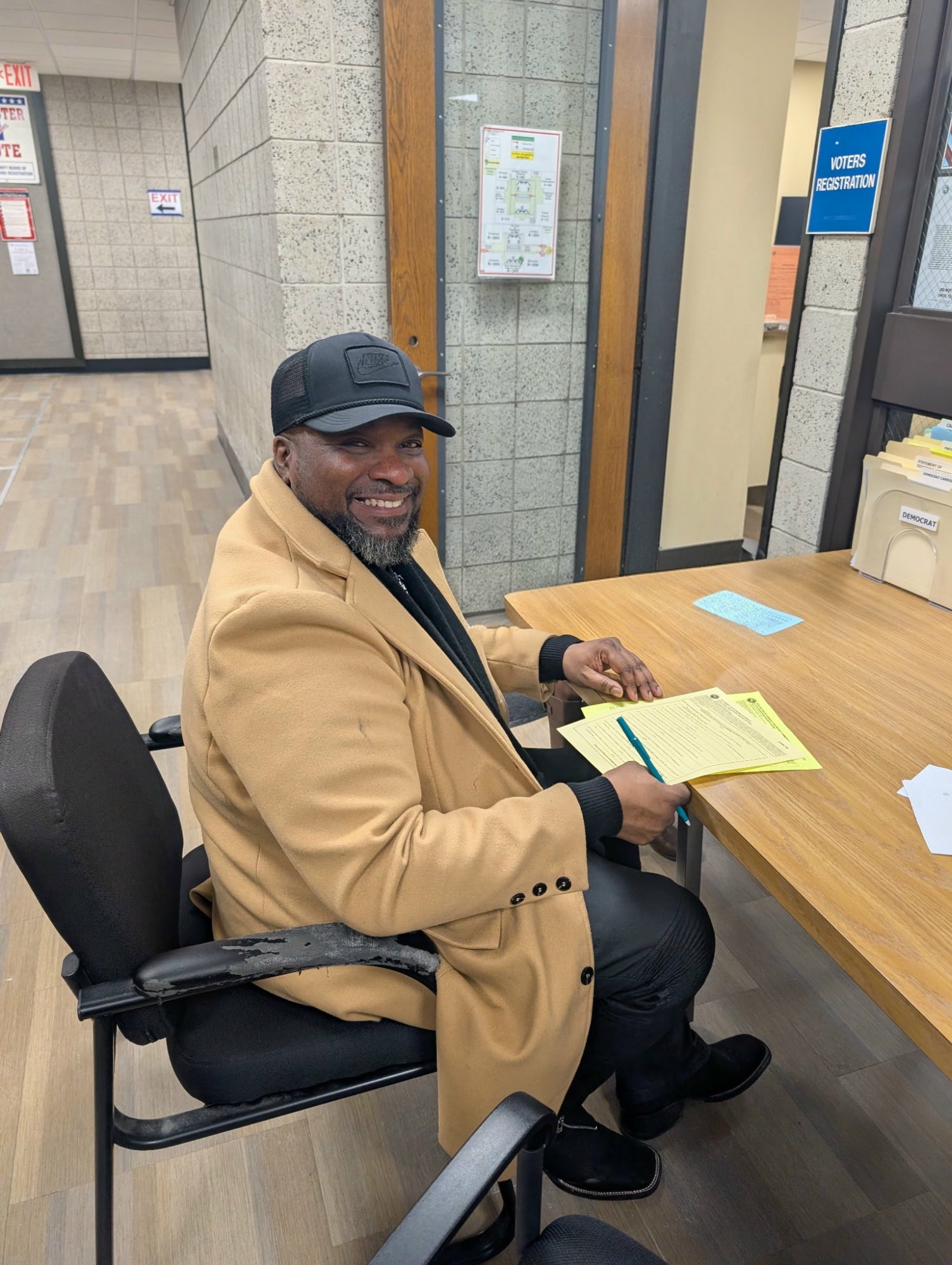 Robert Smith completing his filing paperwork